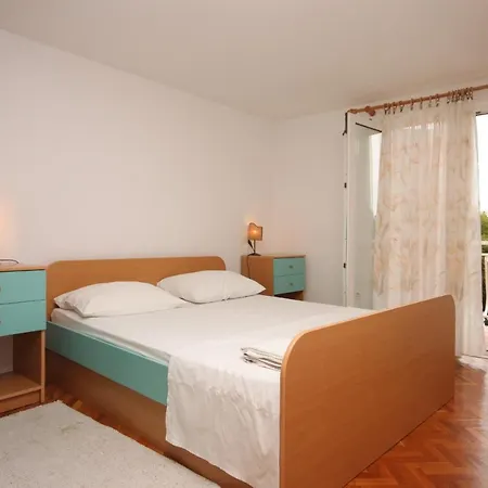 Apartments By The Sea Drvenik Donja Vala, Makarska - 6658 Exterior photo