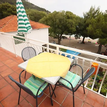 Apartments By The Sea Drvenik Donja Vala, Makarska - 6658 Exterior photo