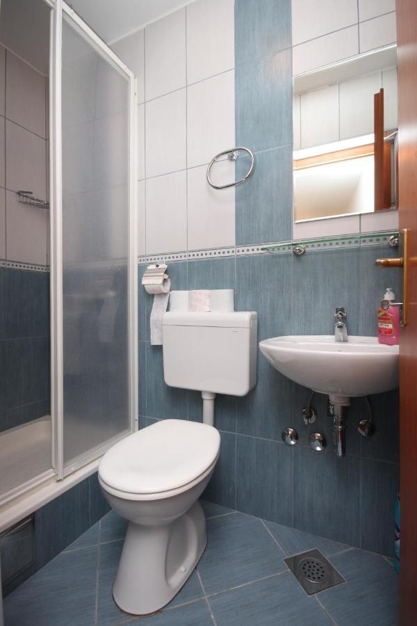 Apartment By The Sea Drvenik Donja Vala, Makarska - 6658 Drvenik (Split-Dalmatia)