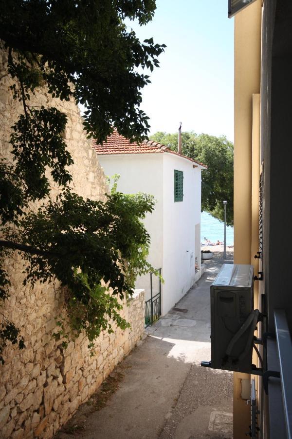Apartment By The Sea Drvenik Donja Vala, Makarska - 6658 *